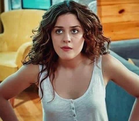 infost18's tweet photo. -هناك من ركب قطار الحياة وهناك من فاته،  أما نحن فلم نجد المحطة أصلا.😂🤦🏻‍♀️
#بس_سهلا https://t.co/FC7Owg9BtQ