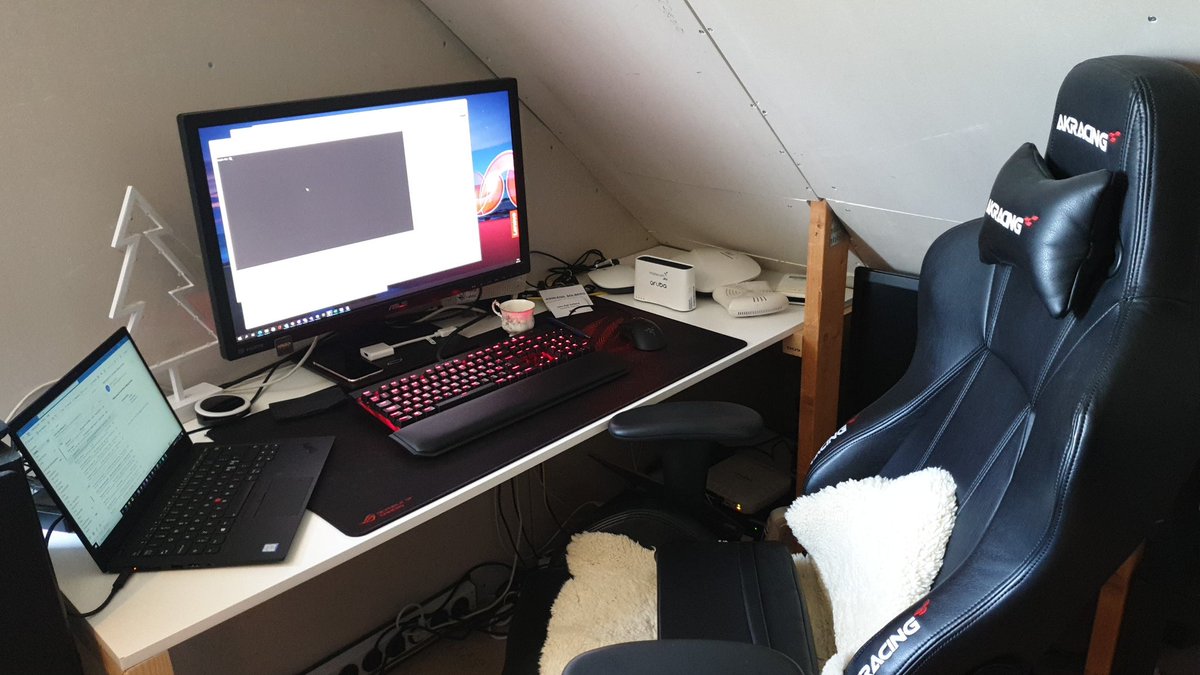 JESolb's tweet photo. #airheadsathome #ATMDigital my homeOffice, lab and getaway.. https://t.co/hS3WrGbbSO