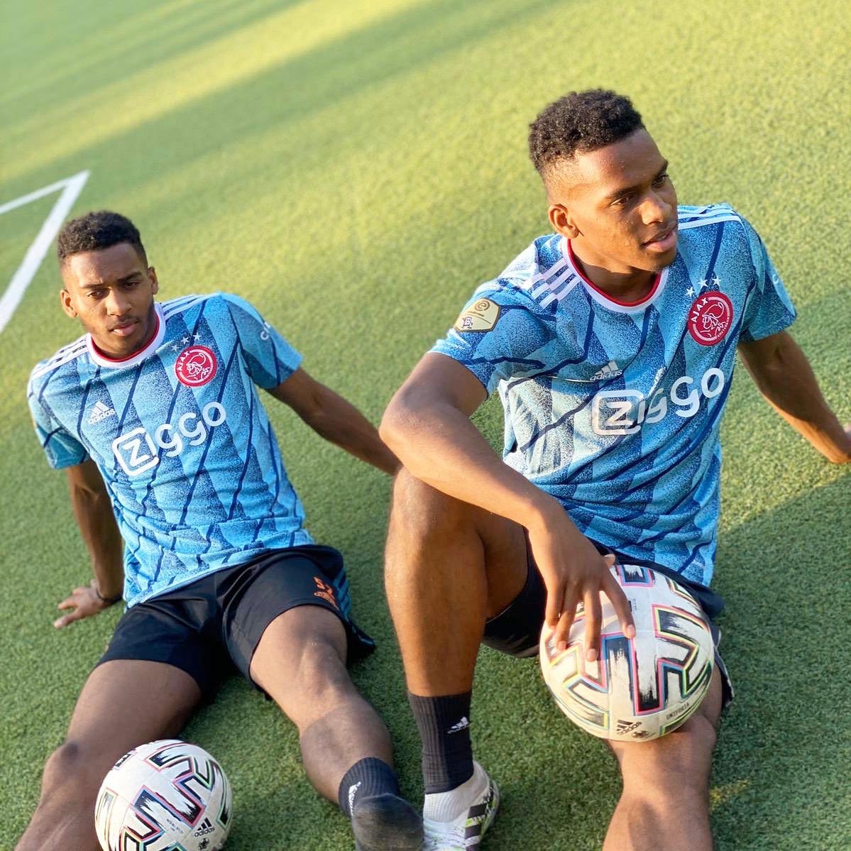 Ajax' new away kit 💙