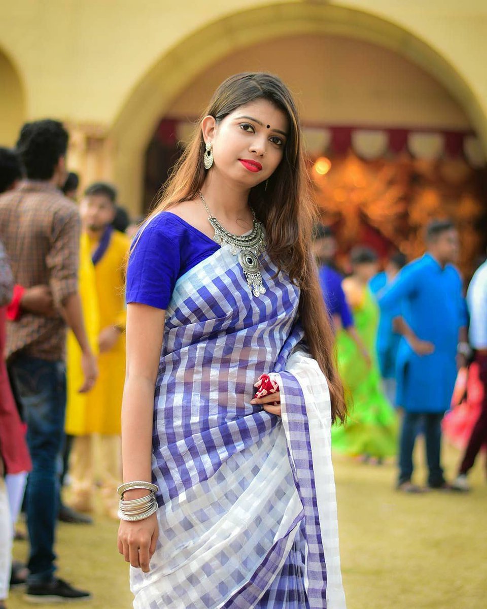 BeingSaree's tweet photo. #sweetblue https://t.co/LsDV57Z6Rs