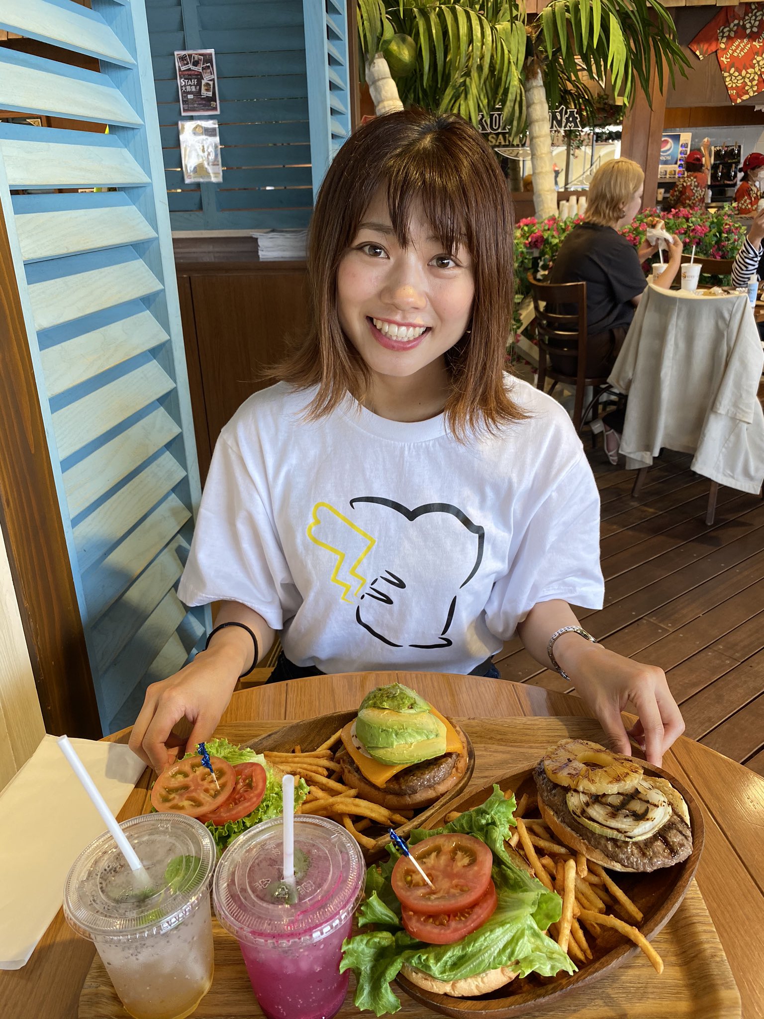 Ishikawaboy 久々のお出掛けにより ご機嫌まいちむ Tシャツはペアルックです Maichim 1119 アンチ諸君 食事以外ではマスクしているのでご安心を まいちむ イシカワボーイ Ishikawaboy ポケモンgo T Co Zpttthg5ak Twitter