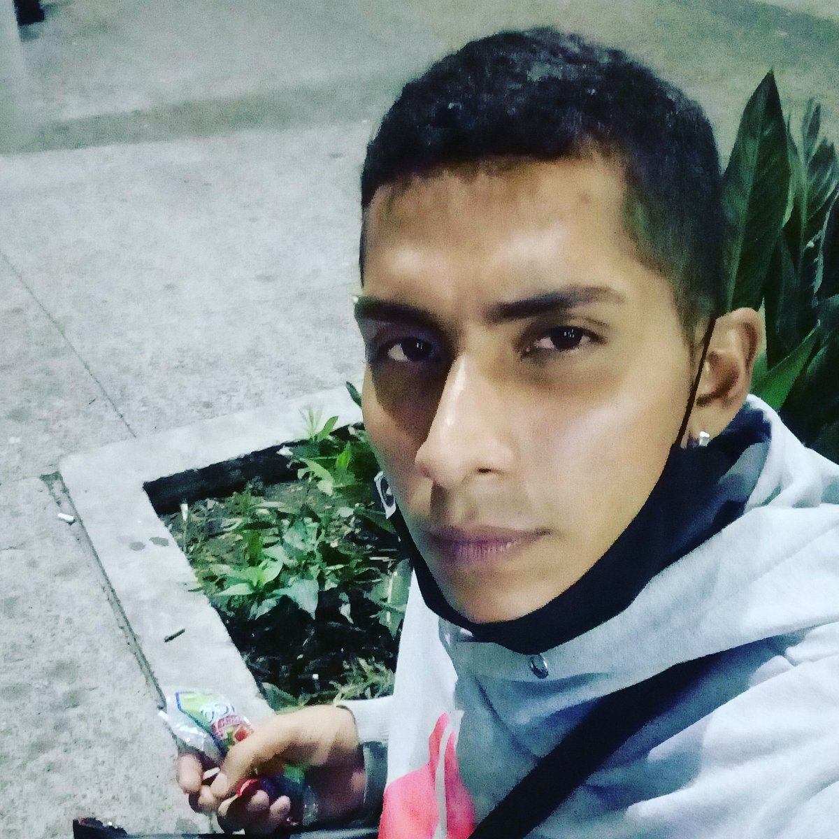 Alexand01256103's tweet photo. Andando la calle https://t.co/towTfyIED7