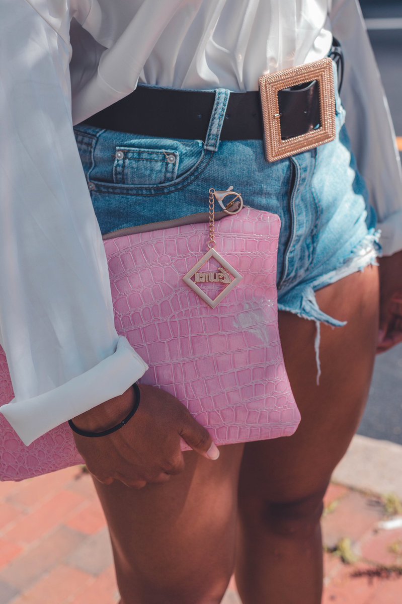 Tia_Dash's tweet image. I’m a black small business owner and one simple retweet can give my clutch purse line and logo apparel the exposure it needs to grow. I launched my Crocollection line today, so give my site a look. I offer extremely affordable prices with quality products!
clutchbytiadash.com