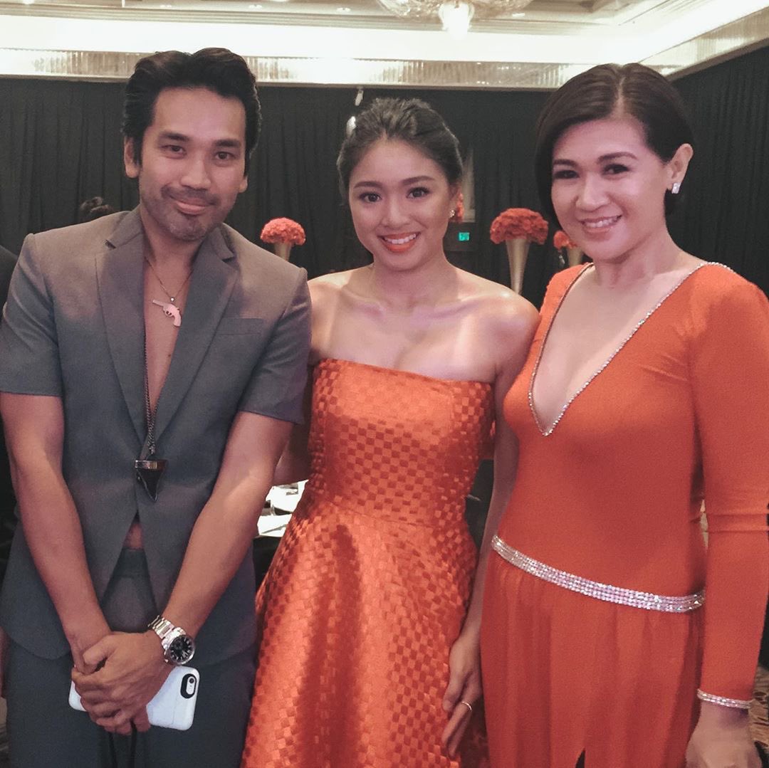 x01_mer's tweet photo. Trivia: Many 1sts in 2015. (1) The launch of the #NewPH headshot campaign (2) 1st MEGA Ball attendance of nadine & @claubarretto (3) 1st MEGA NewPH Award of my dear dear friend @teachergeorcelle (4) 1st tym for @bangpineda to direct the MEGA Ball. #MegaPinoyPride10Years 📷archie https://t.co/2zzYD54KmI