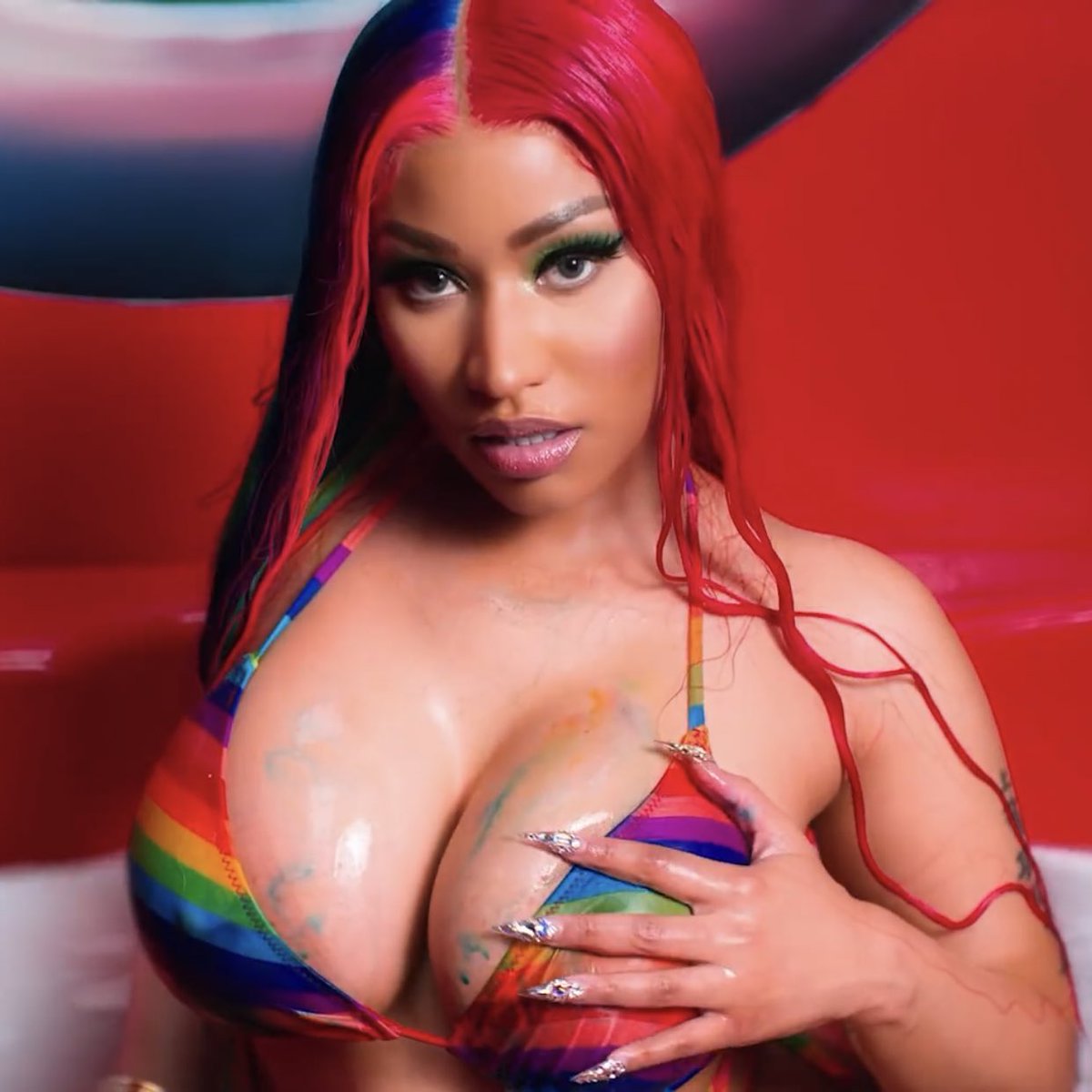 Chibiminaj's tweet photo. The looks and bars she served in this video alone 🥵🥵🥵. NM5 is gonna have ya bitches heated #TrollzVIDEO https://t.co/TM4y7nejCt