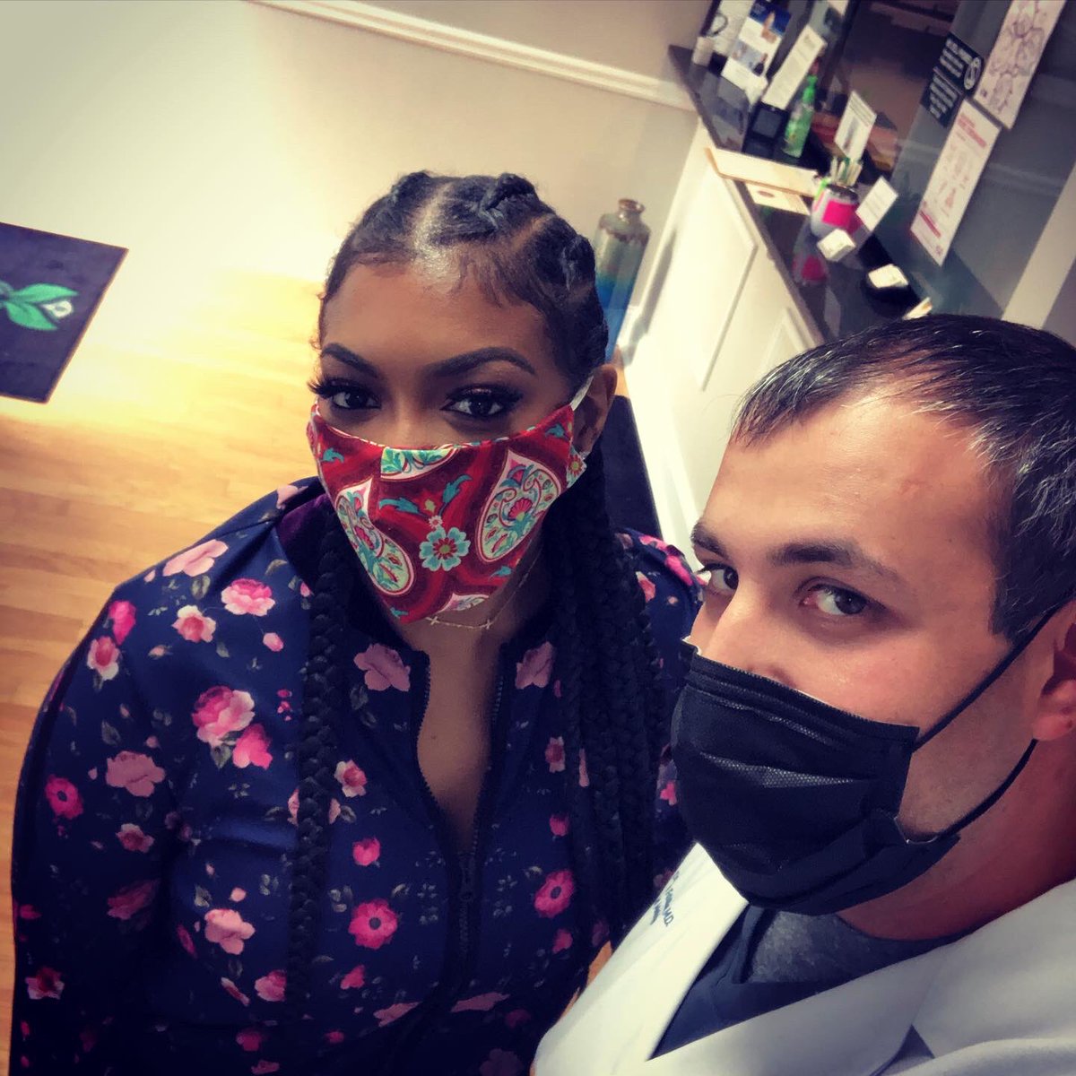 A study published in Lancet shows face masks, social distancing,goggles, all help to prevent transmission of #COVID-19. Thx to @Porsha4real & everyone else doing there part. If you protested please get a #covid test. 50% of covid positive patients have no symptoms #cdc #RHOA