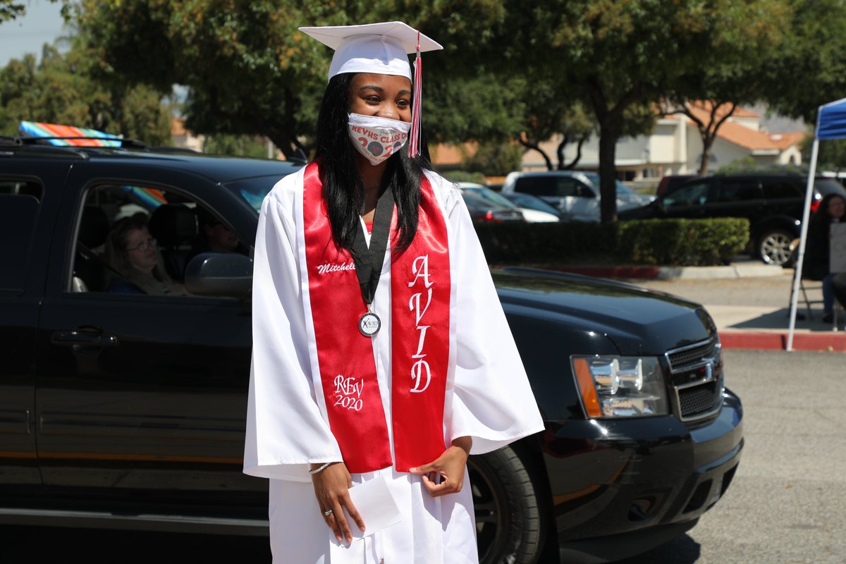 RedlandsUSD's tweet photo. Congratulations to the @rev_wildcats Senior Class of 2020! More photos on the @RedlandsUSD Facebook. Tune in to the @Livestream Broadcast of the upcoming Virtual Commencement Ceremony for @REVHSwildcats at https://t.co/2BUUj7zUmF on June 24 at 7:00 p.m. #ThisisRUSD #RUSDGrad20 https://t.co/8Zj9BRjKps