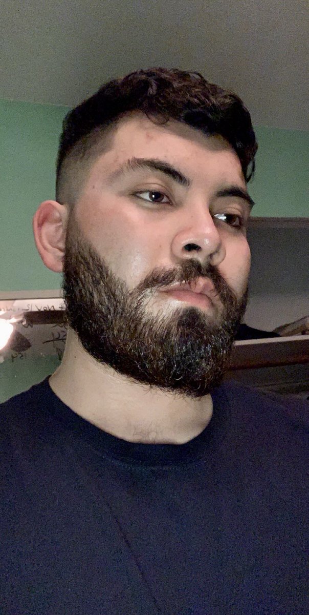 DavixRam's tweet photo. Looking for #sugarmommyneeded #SugarDaddySerious I want a PS5 https://t.co/UbBFpuZwqe
