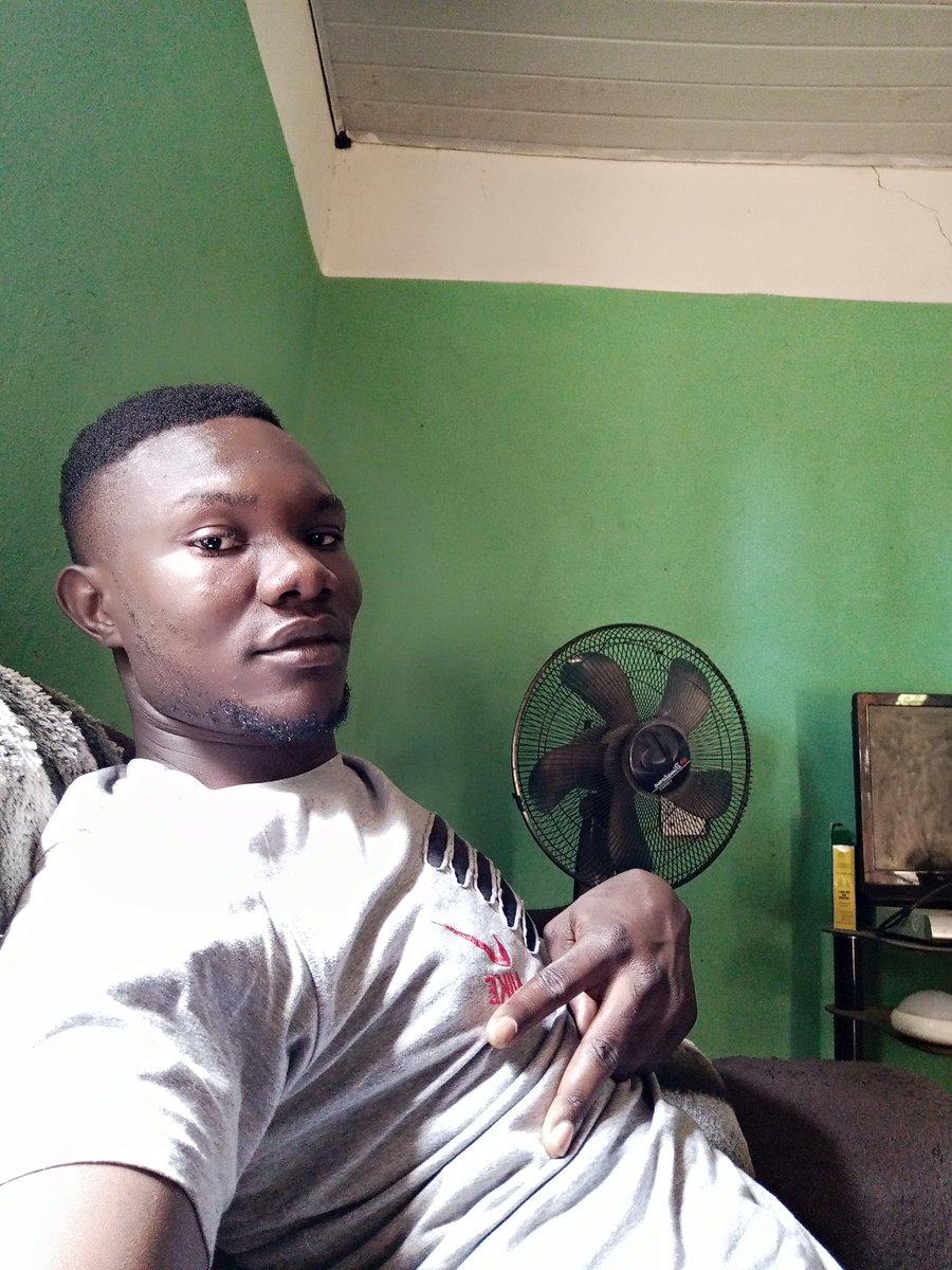 DakupDkb's tweet photo. Am black and proud. https://t.co/cYHpE89IBc