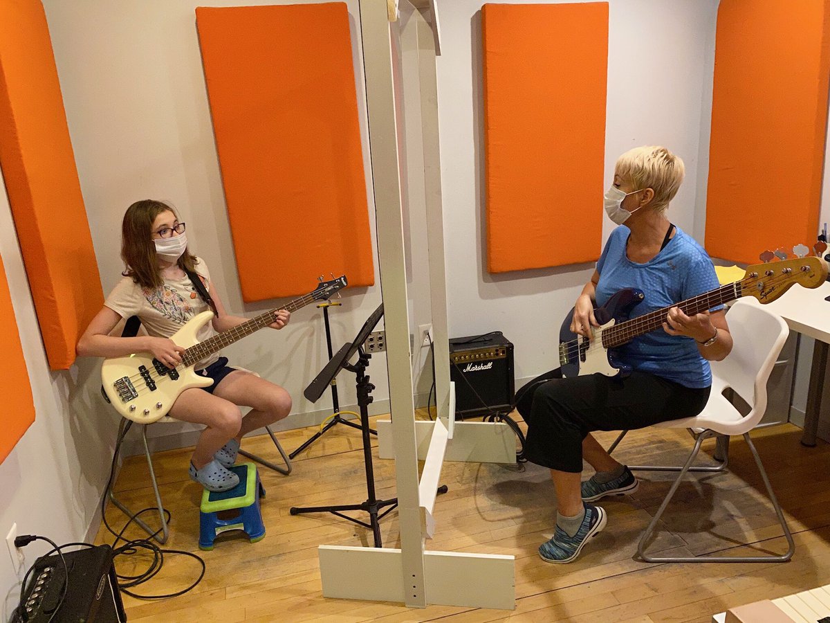 DSRPRoyalOak's tweet photo. Folks this is what safe music making looks like - lessons AND bands! Come join us for some socially distanced fun! 😃 #morethanjustmusiclessons #dsrproyaloak https://t.co/7DfqlnHOFh