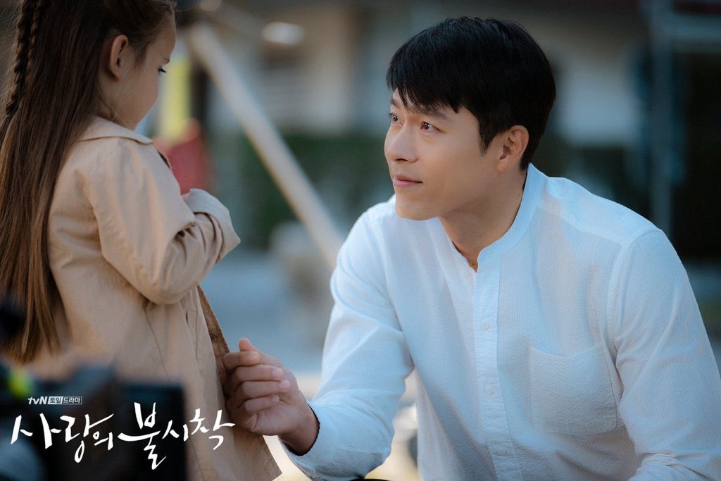 eyesmileyejin's tweet photo. If it werenβt for this little girl, rjh will not play the piano in that lake, seri will not hear the song and wouldβve actually disappeared without anyone knowing π₯Ί #cloymasterpiece https://t.co/mGaOOUjJer