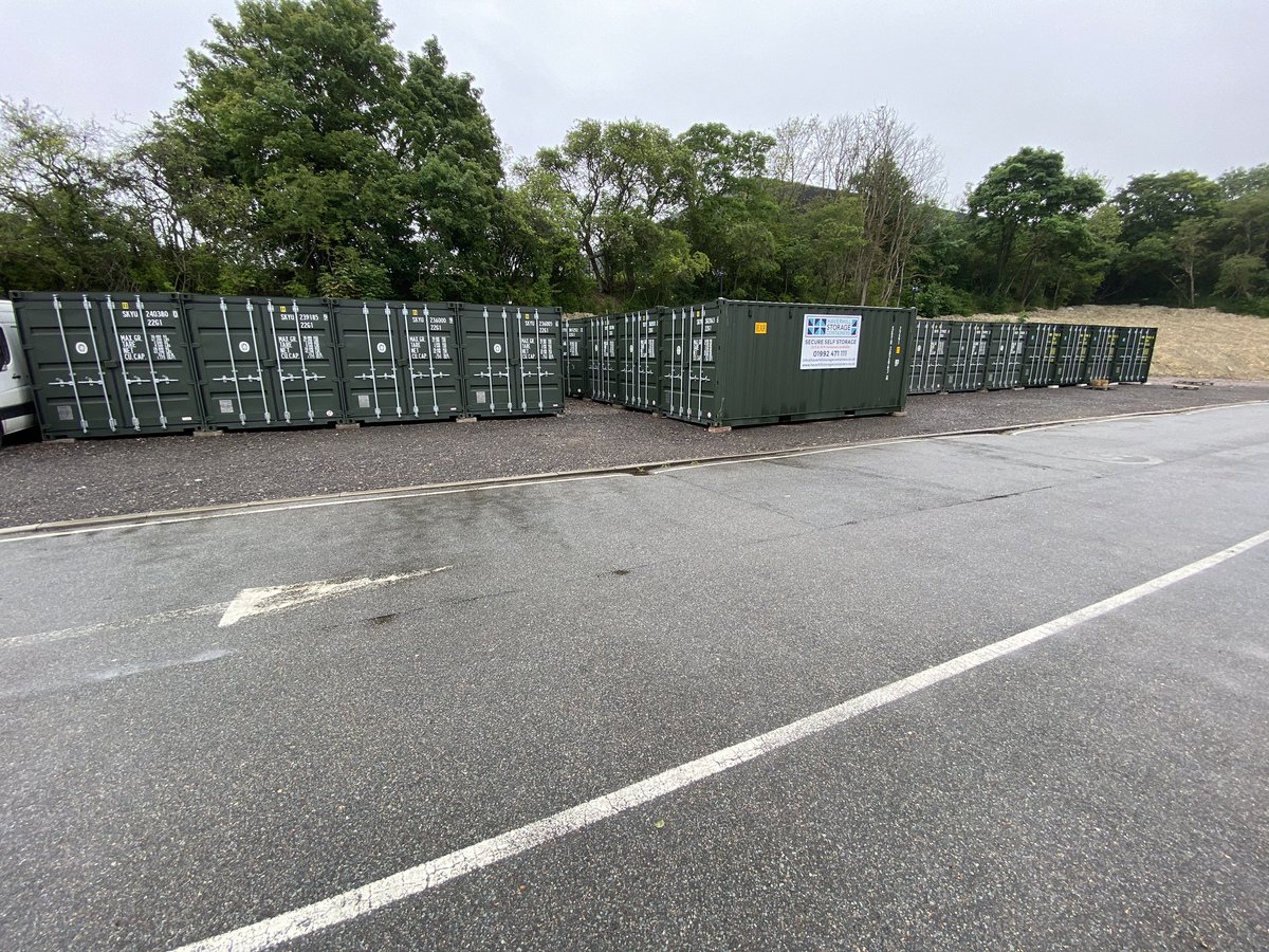 HaverhillSelf's tweet photo. 4 new 20ft Containers delivered this week. #selfstorage #haverhillsuffolk #cheapstorage #storagecontainers https://t.co/z4zxIIiBpD https://t.co/TGs6UqUUAX
