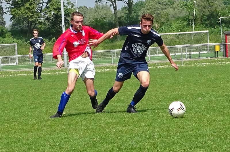 VVS Interview met Jesse Koppelaar: In de reeks korte interviews met voetballers en vrijwilligers een interview met Jesse Koppelaar, die het stokje voor het volgende interview doorgeeft aan Pieter Pak dlvr.it/RYTNgW