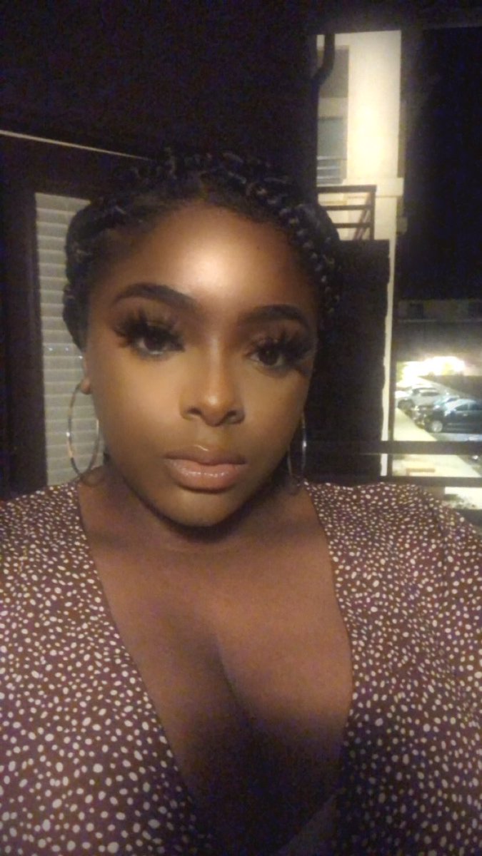 Natourz's tweet photo. JACKIE JACKIE JACKIE ✨ Happy @jackieaina Day! #LaBronze Love you Auntie Jackie ❤️ https://t.co/po2qcBtyGT