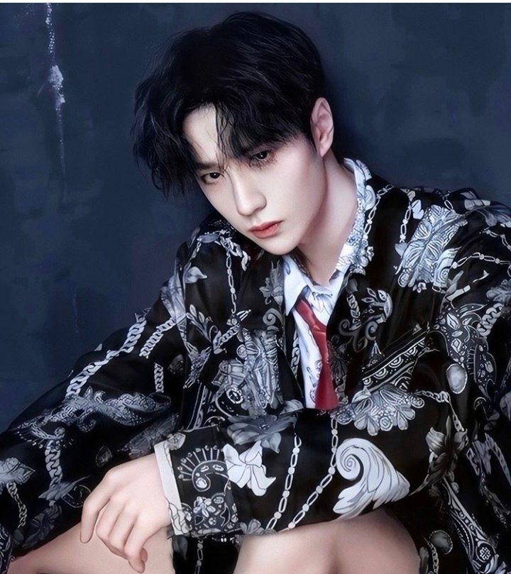 selfwithheart's tweet photo. Handsome #WangYibo 
#WangYibo王一博 https://t.co/x7ksPUp5dk