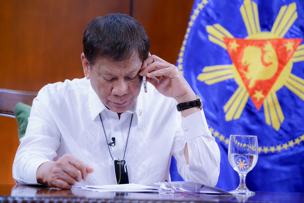 manilabulletin's tweet photo. Malacañang releases photos of President Duterte during his phone conversation with Chinese President Xi Jinping in Davao Thursday night (📷: Palace) | via @GenKabiling https://t.co/yVpO6SNZqx