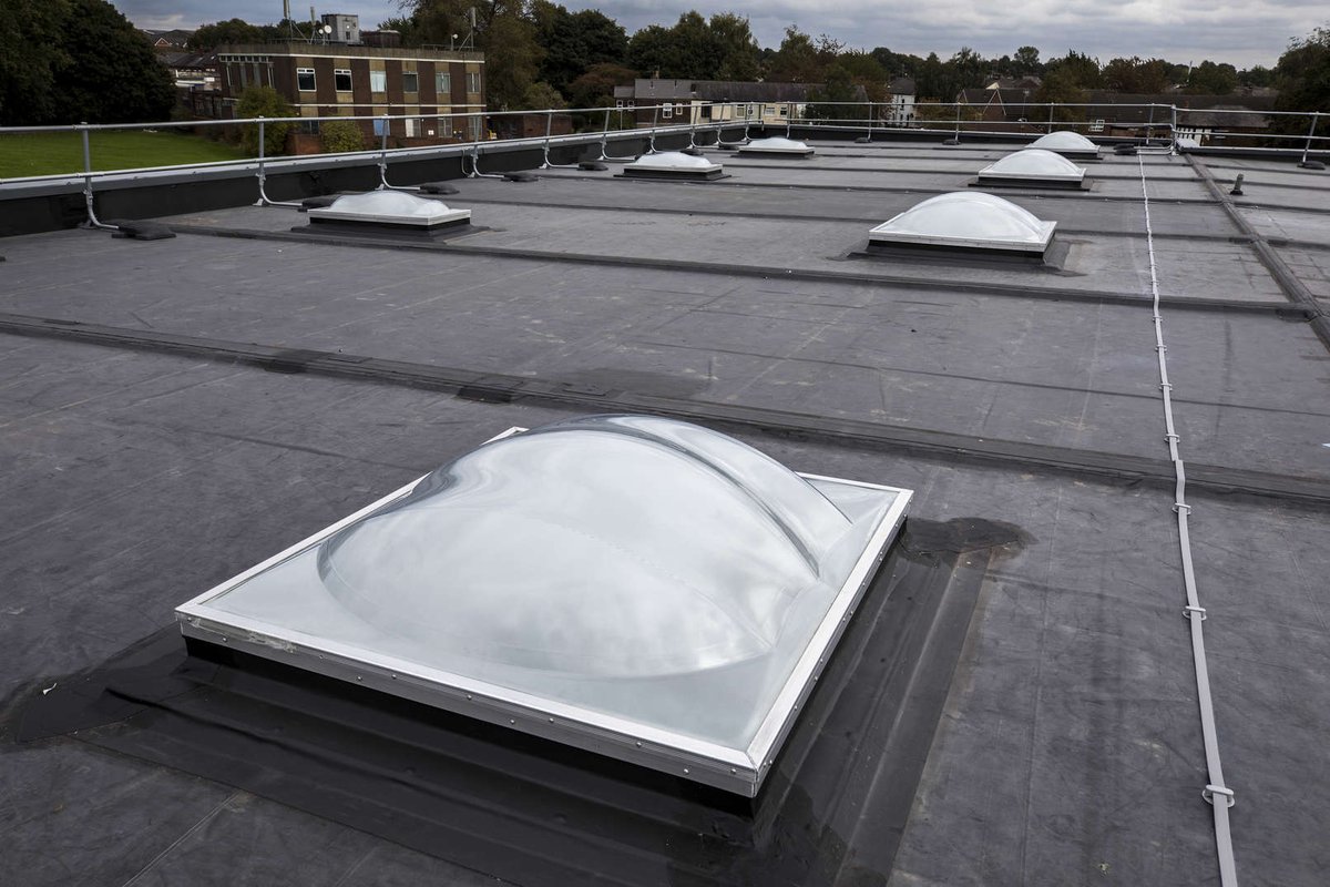 KingspanJindal's tweet photo. The unique, design of the Kingspan Day-Lite Kapture skylight is advanced nano-prismatic technology efficiently scatters light ensuring excellent levels of light transmission while eliminating hot-spots and glare.

Check out https://t.co/LiSCuDnqW6…/day-lite-kapture-roof-ligh… https://t.co/reOBhBHfSZ