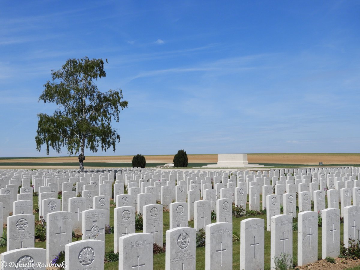 Danelleke13's tweet photo. A.I.F. Burial Ground on a quiet afternoon #FoundationPhotoComp @CWGC https://t.co/Ewer56yf3B