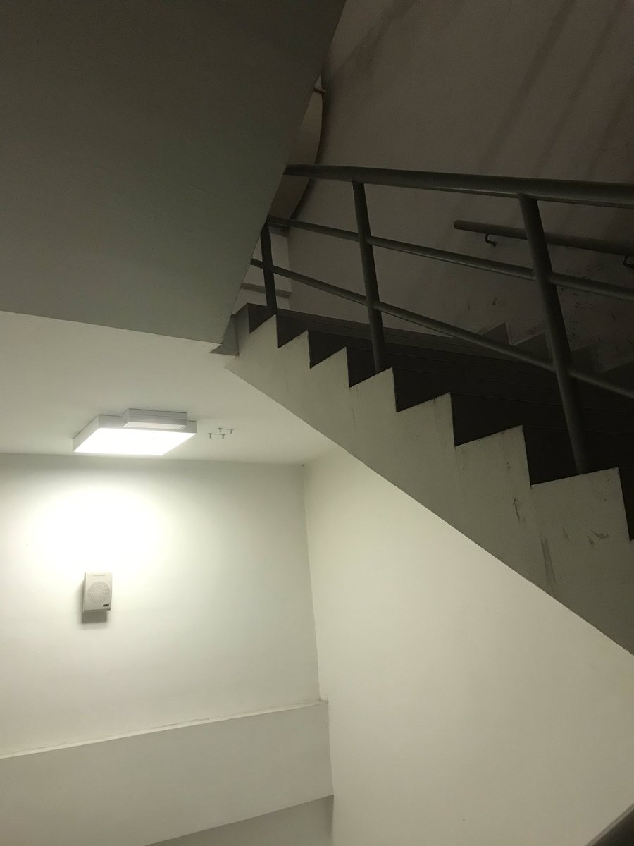 Spending the last day of my electives camping out in the stairwell waiting for my supervisor to be done with clinic to sign me off! Been waiting for 4 hours 😂 The things you’re willing to endure as a lowly medical student..... 🙆🏻‍♀️