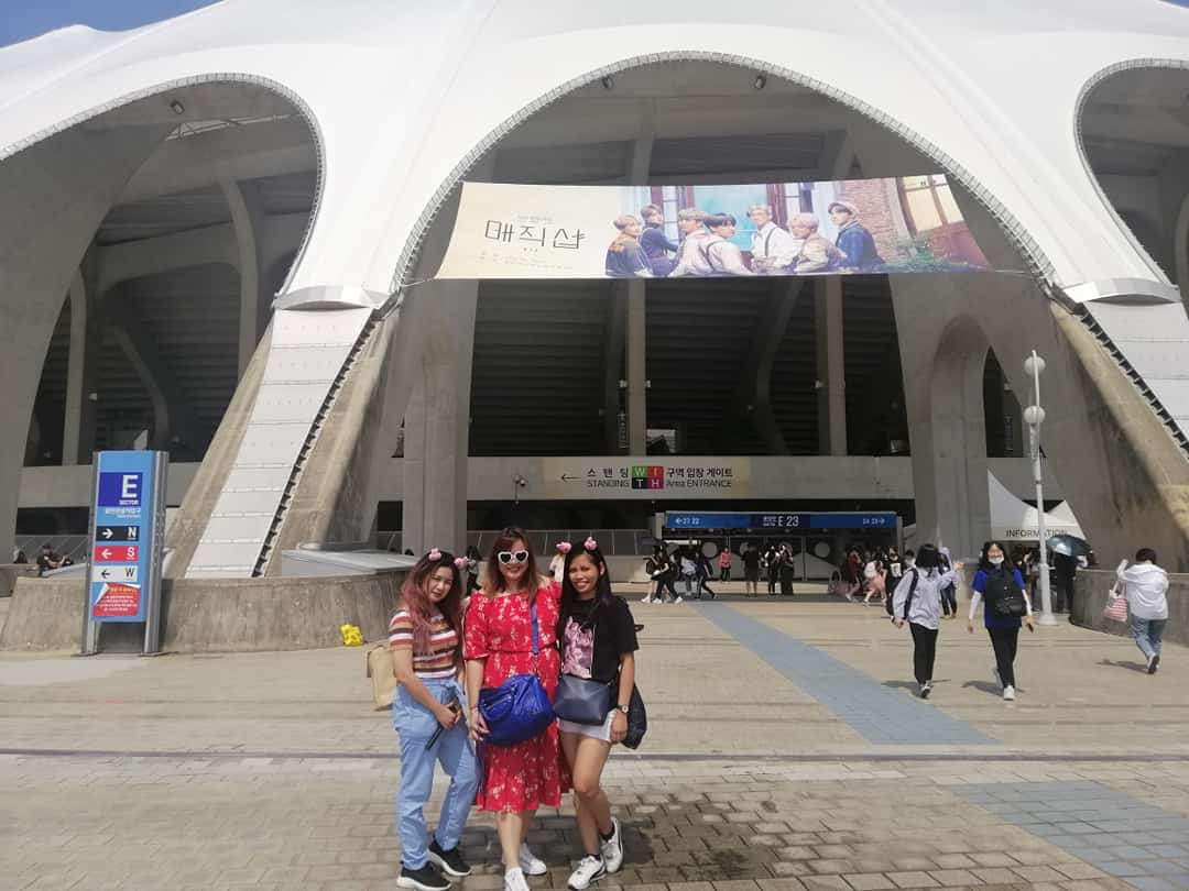 tonijjang's tweet photo. Memories of Busan #MUSTER2019, posting this ahead coz I miss #방탄소년단 💜

Cheers to more memories!!! 🥂 

@cecailyfox17 @wildheart_1204 https://t.co/5ymlonOgUY