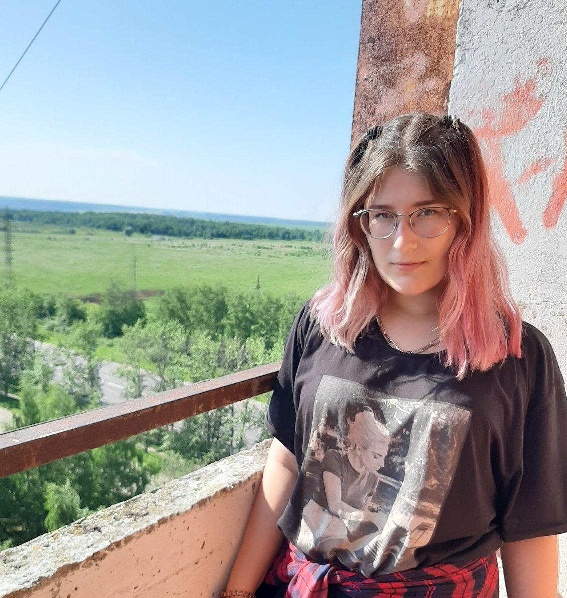 Pidor_From_Dema's tweet photo. Такссс 
Красим волосы Estel xtra в розовый 💕💕💕
База примерно такая ~ https://t.co/UzTdXBQvZH