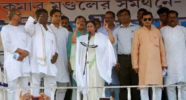SaratKoley's tweet photo. Congratulations #ShantanuKoner "বাংলার যুব শক্তি" নতুন কর্মসূচির  সমন্বয় কমিটির মতো গুরুত্বপূর্ণ পদে আসীন হওয়ার জন্য।। অনেক অনেক শুভেচ্ছা ও অভিনন্দন রইল ভবিষ্যতের জন্য, এভাবেই এগিয়ে চল , সাথে আছি , পাশে আছি।।
#Dada

#BanglarJuboShakti  #বাংলারযুবশক্তি
https://t.co/zadsoKLsL3 https://t.co/TFAyseBoF3