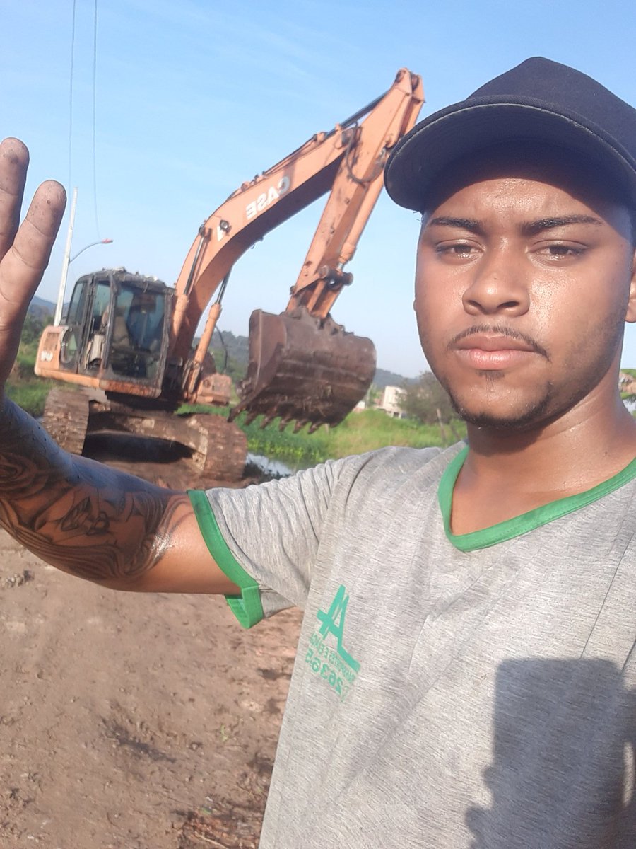 jpabreu234's tweet photo. Vamos pra +1 dia na permissão de Deus 🙏🚜💪
#focosempre👊
#sextouuu🍻😏 https://t.co/wI1ayp4z3B