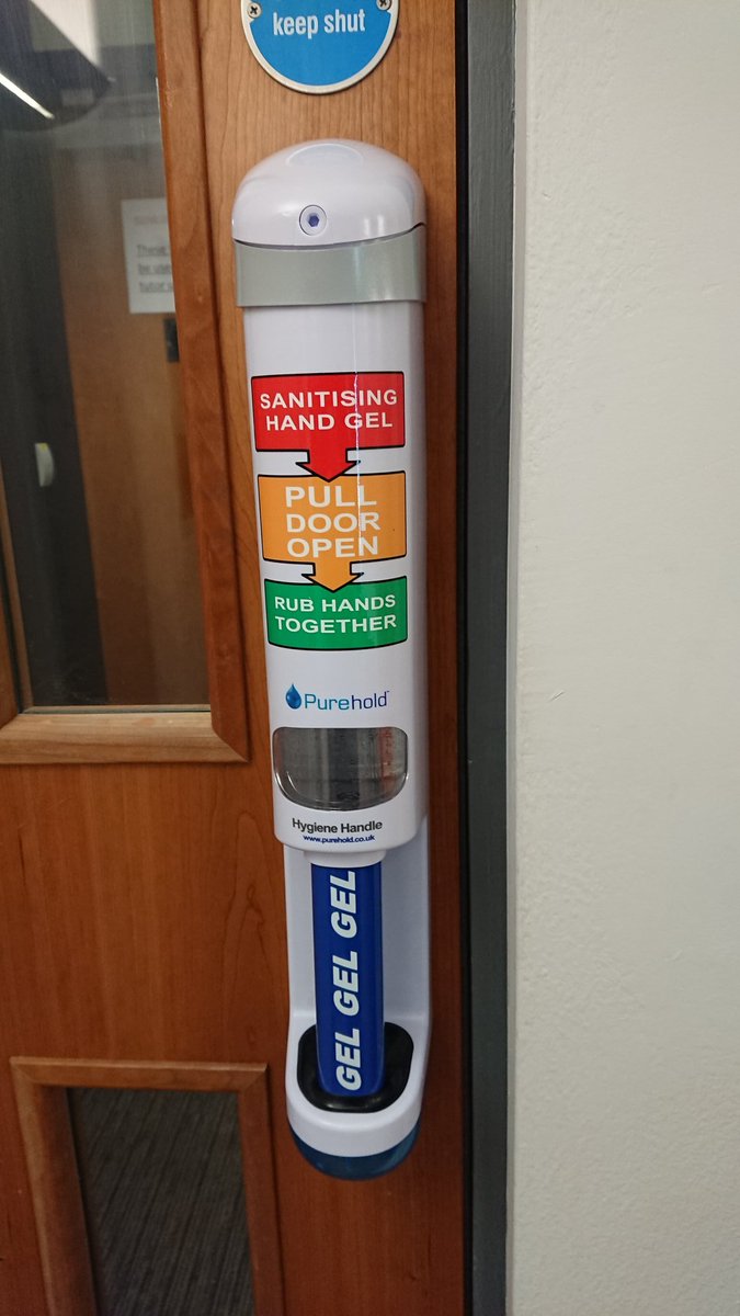 Donnadidcote's tweet image. This has quite literally made my day #hygienehandle @PureHold @sussex_police #sanitisingdoorhandles