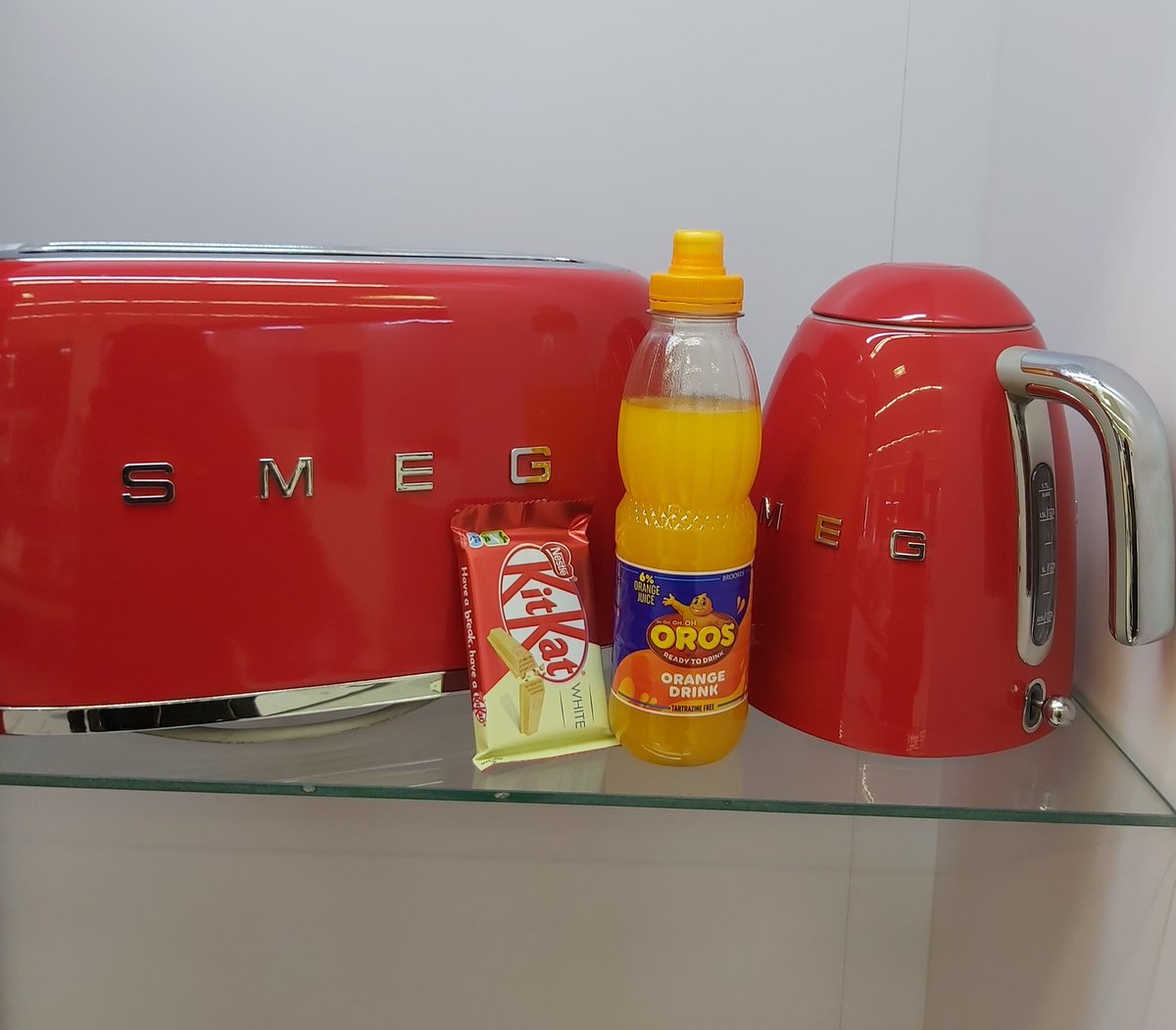 TheRealMotase's tweet photo. You won't understand the obsession I have for OROS😭😭😭 my  killer combo right there https://t.co/SzVVlaOzbZ