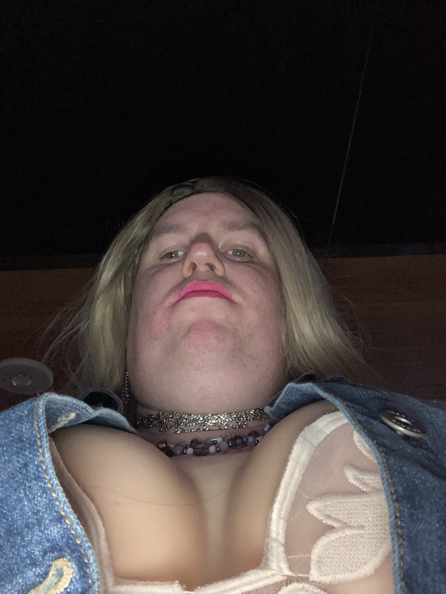 nicole94697742's tweet photo. Had a great time djing for the first time in a couple months can’t wait to do it again next week https://t.co/GcxhXX8eED