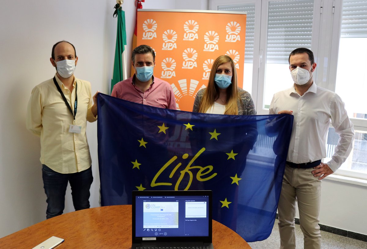 andaltec's tweet photo. 👨⚕️Responsables del proyecto europeo LIFE #Comp0live, liderado por @andaltec, que persigue buscar nuevos aprovechamientos industriales para los residuos de la poda del olivar, han presentado la iniciativa a la asociación agraria @UPAJAEN.
https://t.co/4b3TzF1eo0 https://t.co/EAUg7TCcS4