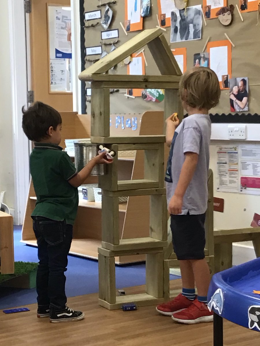 BCSPrep's tweet photo. Kindergarten have been getting very creative upon their return to school π¨π They have been building, sticking, writing and colouring in a busy week of child-led activities #bcscuriosity https://t.co/83erNMwtCp