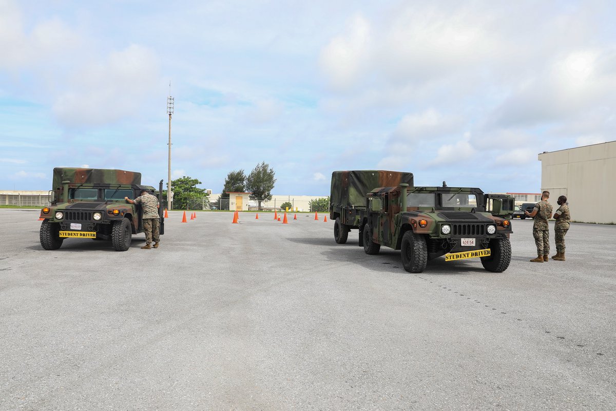 3rdMLG's tweet photo. Driven to succeed!

U.S. Marines participated in a HMMWV licencing course on Camp Kinser, Okinawa, Japan, June 11, 2020. (@USMC photos by Pfc. Courtney Robertson)

#HMMWV #marine #marines #driving #motorT #transport #usmc https://t.co/ezbbP3Ratb