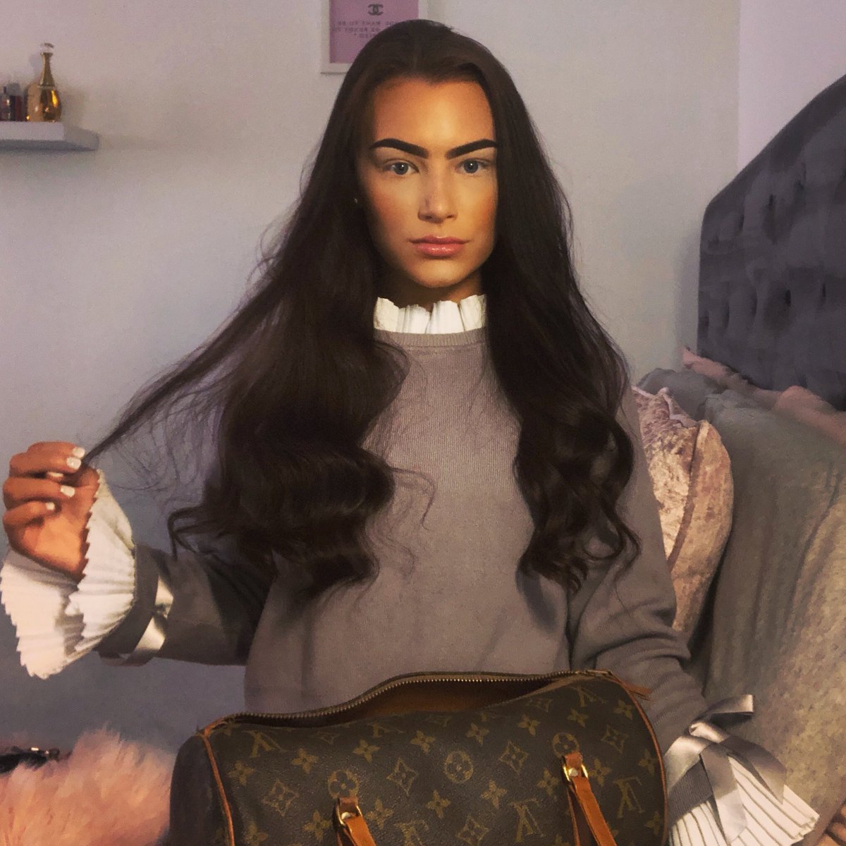 MeganJGuard's tweet photo. Always looking moody🤷🏽‍♀️💕 https://t.co/aDQb16TYRo