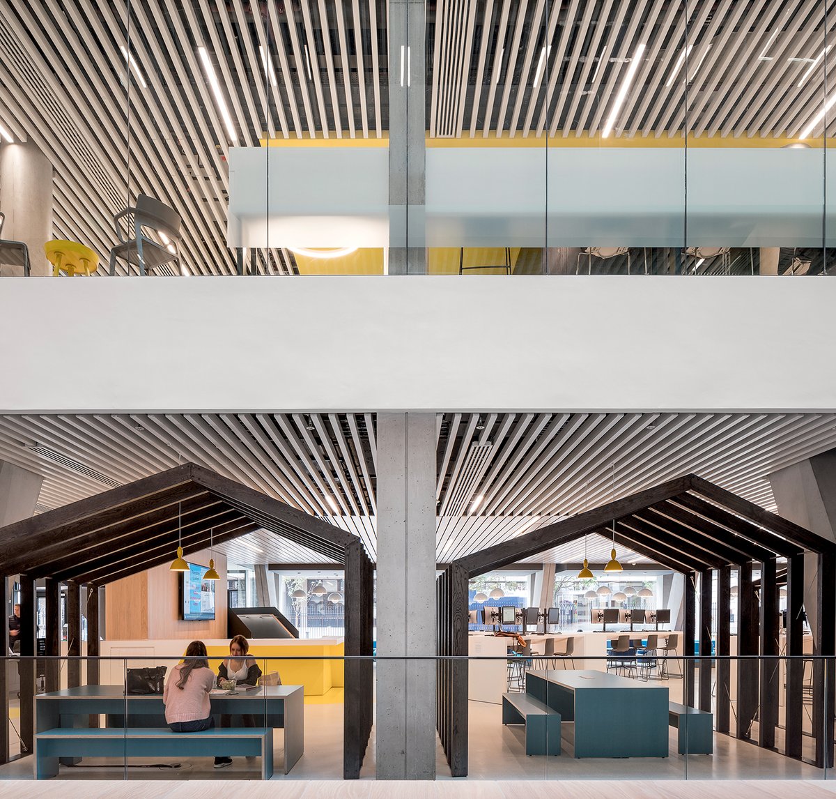 arperofficial's tweet photo. Anne-Marie Saul-Rotne, @henryjlyons, talks about the insight behind the @RCSI_Irl Royal College of Suregeon project, furnished with our products.
More at: https://t.co/wxSUojxQVV
Products: #Aava #Catifa46 #Colina #Duna02 #Juno
Ph: @DonalMPhoto
#ArperProject https://t.co/9BEuOpKmBX