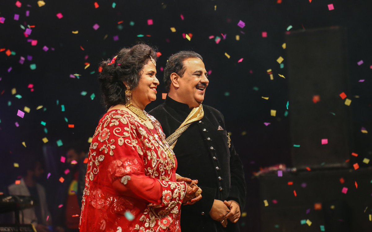 alluringframes's tweet photo. Anupam x Uma || Life with you my love, has been a party all along.

#alluringframes #indianwedding #indianweddingbuzz #indianweddingphotographer #wedding #fridaythoughts #wearthechange

@wedmegood @ShaadiBazaar @WeddingSutra @WeddingZIndia @indianweddingz https://t.co/IH3abVFA56