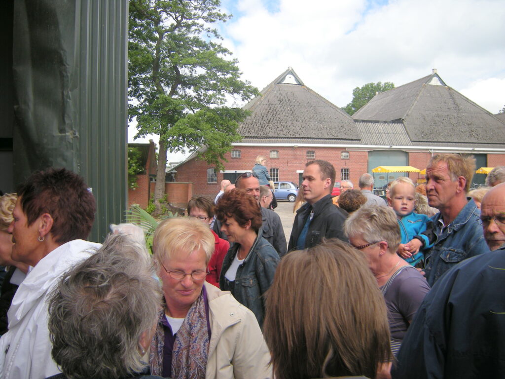 Het is alweer 10 jaar geleden dat er een dorpsreünie plaatsvond in Westeremden. westeremden.com/2020/06/12/ter…