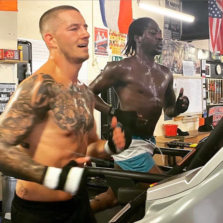 AkeemEnnisBrown's tweet image. 🔸If you walk into a boxing gym you’ll see things like police officers mixing with ex-criminal, the rich mixing with the poor, different races mixing with different races, No bullshit, just love. 

I think the world would be a better place if it was more like a boxing gym☑️