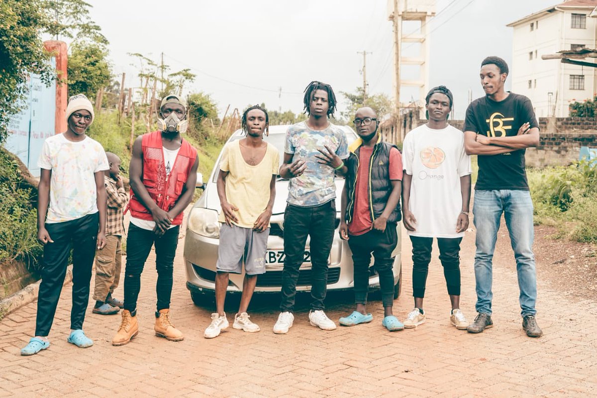 BlessedEddz's tweet image. Sometimes in life, the people who purport to be supporting you are the same people who are against you behind the scenes.

Now, that&apos;s what we call double standards at it&apos;s best 🧐💯🤦🏾‍♂️ #code106music #blessededdz #fridaymotivation