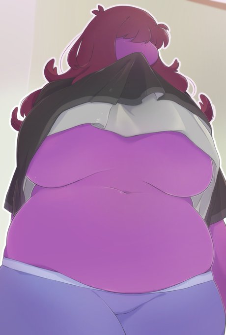 スージィちゃんのお腹で寝たいね😊 