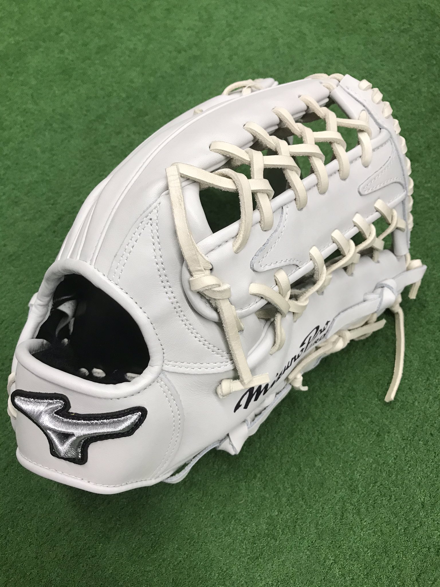 MIZUNO - ミズノプロ オーダー　イチローモデル　プラチナロゴ ミズノプロ オーダー イチローモデル プラチナロゴ - メルカリ