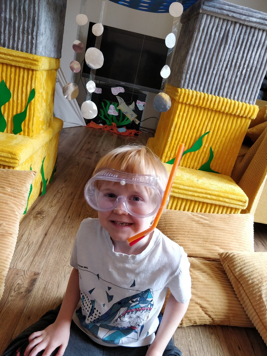 sezzacrezza's tweet photo. @southwalneyinf Aaron transforming the room into sea world for world ocean day! 🌊🐚🐟🦀 https://t.co/QOVDIUEE2e