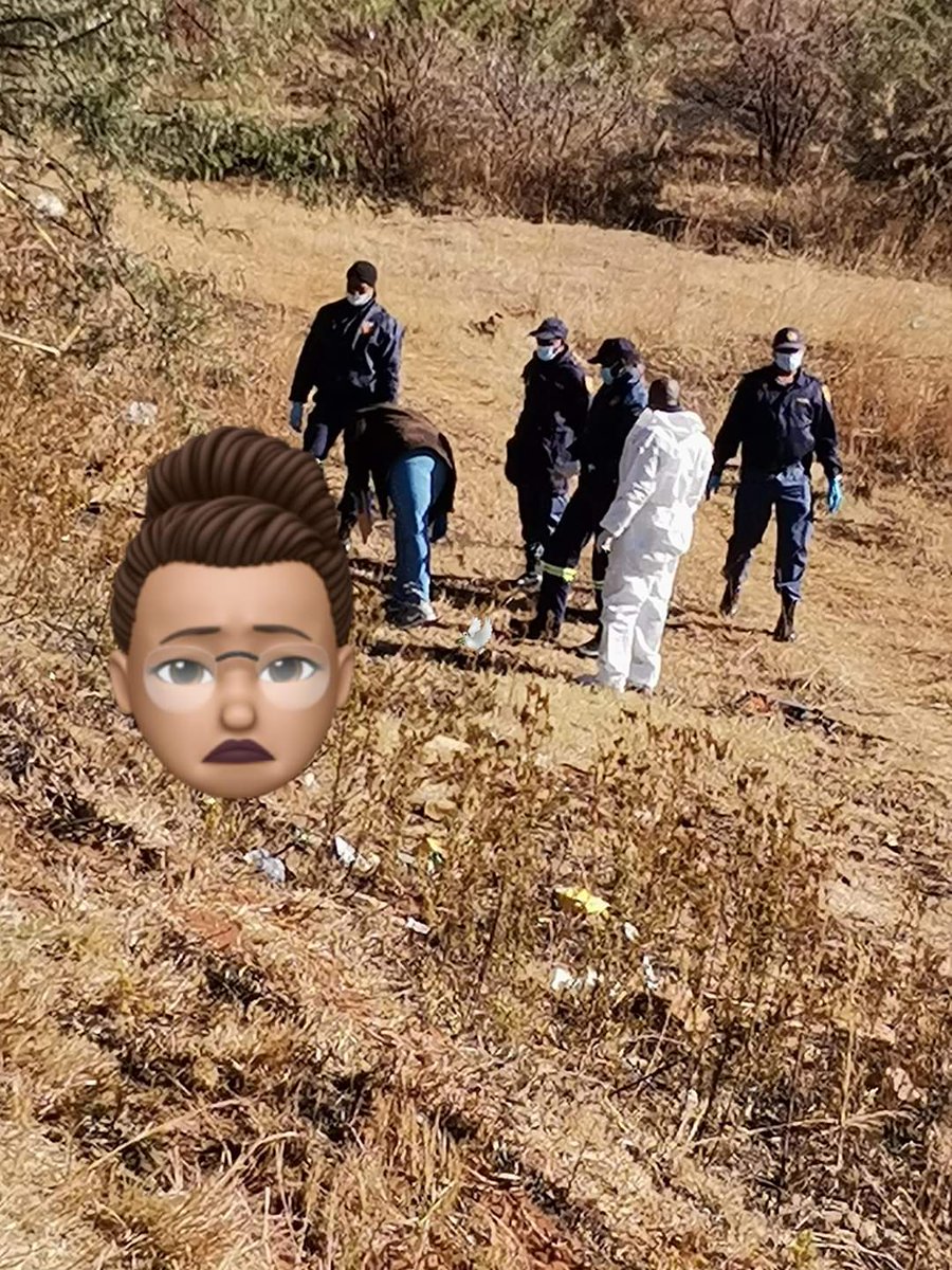 Gaise_Nongedzi's tweet photo. A unkown girl has been found dead at the dobsonville gardens bridge  😭😭near sasol garage 

#AmINext

#NotAllMen https://t.co/U2wbQ5gMoq