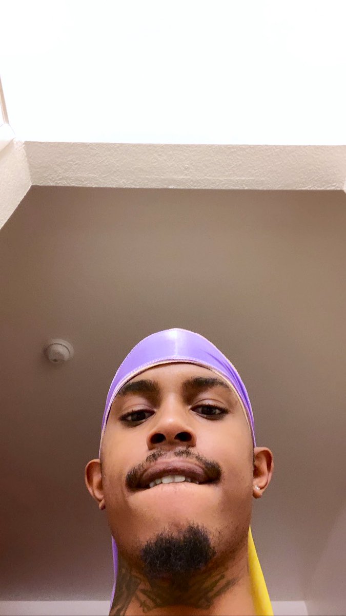 VV$ 👨🏾🎤💙 tweet media