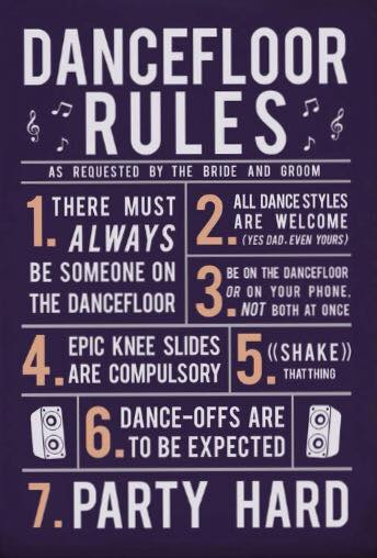 || PARTY! ||
Even een paar 'dansvloer-regels' voor jullie gasten! Een gewaarschuwd mens, telt voor twee ;-). 
#dancing #djopjebruiloft #bruiloft #feest