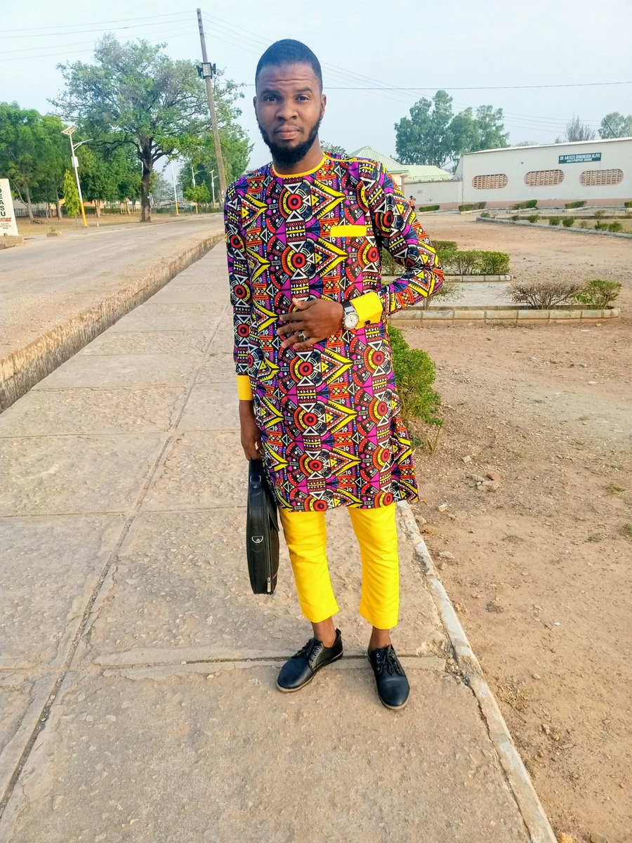 engr_musa's tweet image. May the Almighty Allah(SWT) include you and your families among his selected servants who will receive his mercy, favour, blessings and protections today and forever...🙏

      *Jumu&apos;at mubarak*