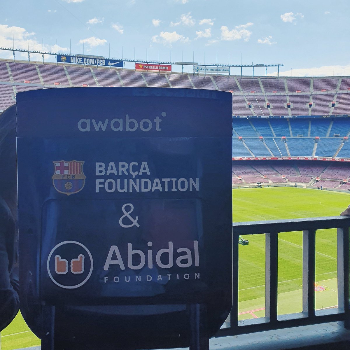 AbidalFound's tweet photo. WE ARE BACK! 🙌🏼
#RobotPol #FCBarcelona #campnou #EverythingBeginsToday #AbidalFoundation
@FundacioFCB
@FCBarcelona https://t.co/9SQnvLnNzp