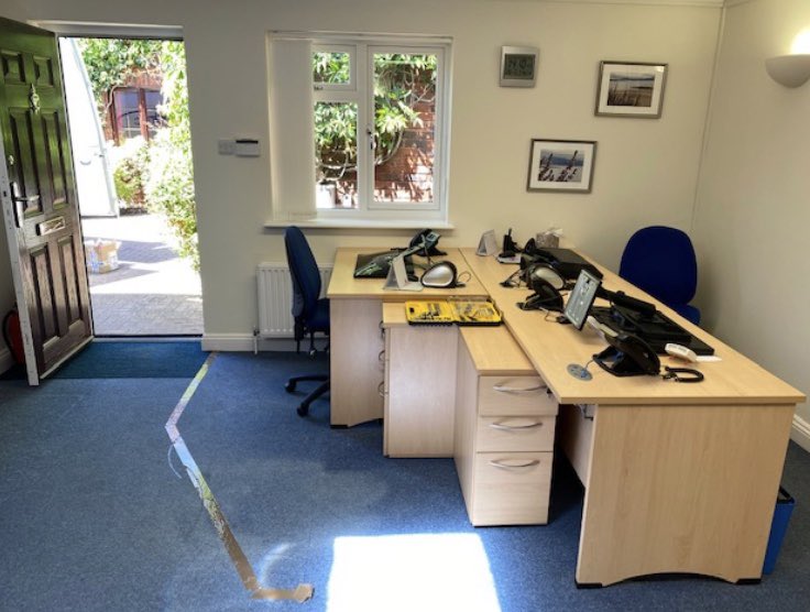 DCEGroupLimited's tweet photo. Here are some before and after pictures of some of our recent safety screen instalments. Showing just how much of a positive difference they can make to the safety of your work environment!

For any enquiries contact matthew@dcegroup.co.uk

#SafetyScreen #Safety #Covid19 https://t.co/c43ofhwPWQ