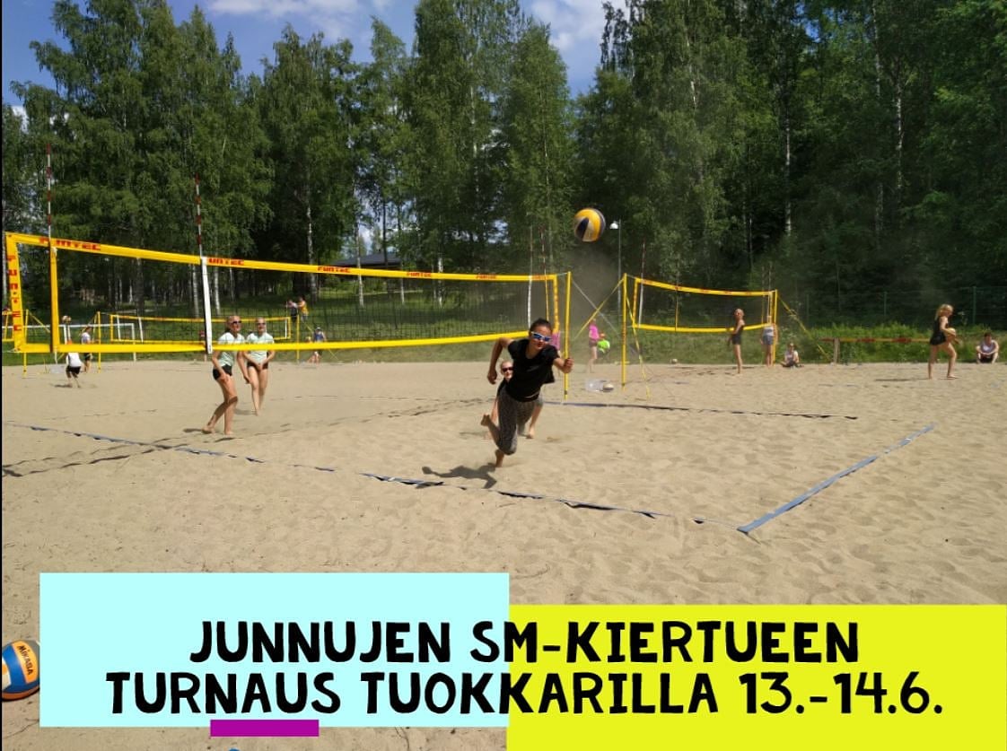 JKLBeach's tweet photo. Tuomiojärven biitsikentillä junnujen SM-kiertueen osakilpailu viikonloppuna!
#jklbeach #jyleperhe #biitsi #junnubiitsi #biitsikuuluukaikille https://t.co/m6jk6PbnhB https://t.co/eHNBbKUPUq
