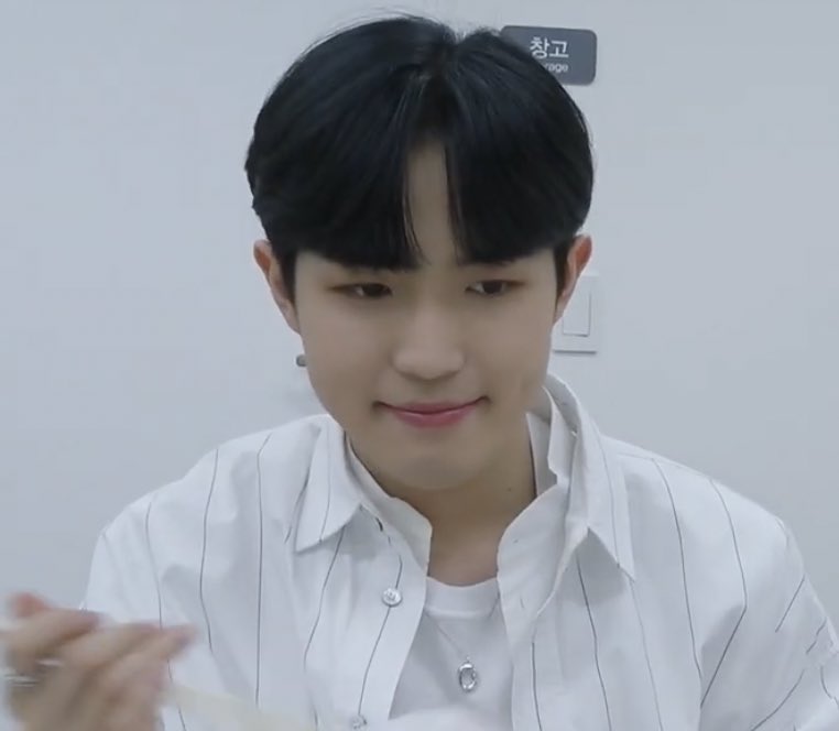 garangb_i's tweet photo. 이제 말랑콩떡 수준이 아니라 물복 정도 되는 거 같아 https://t.co/MsJcyLROvR
